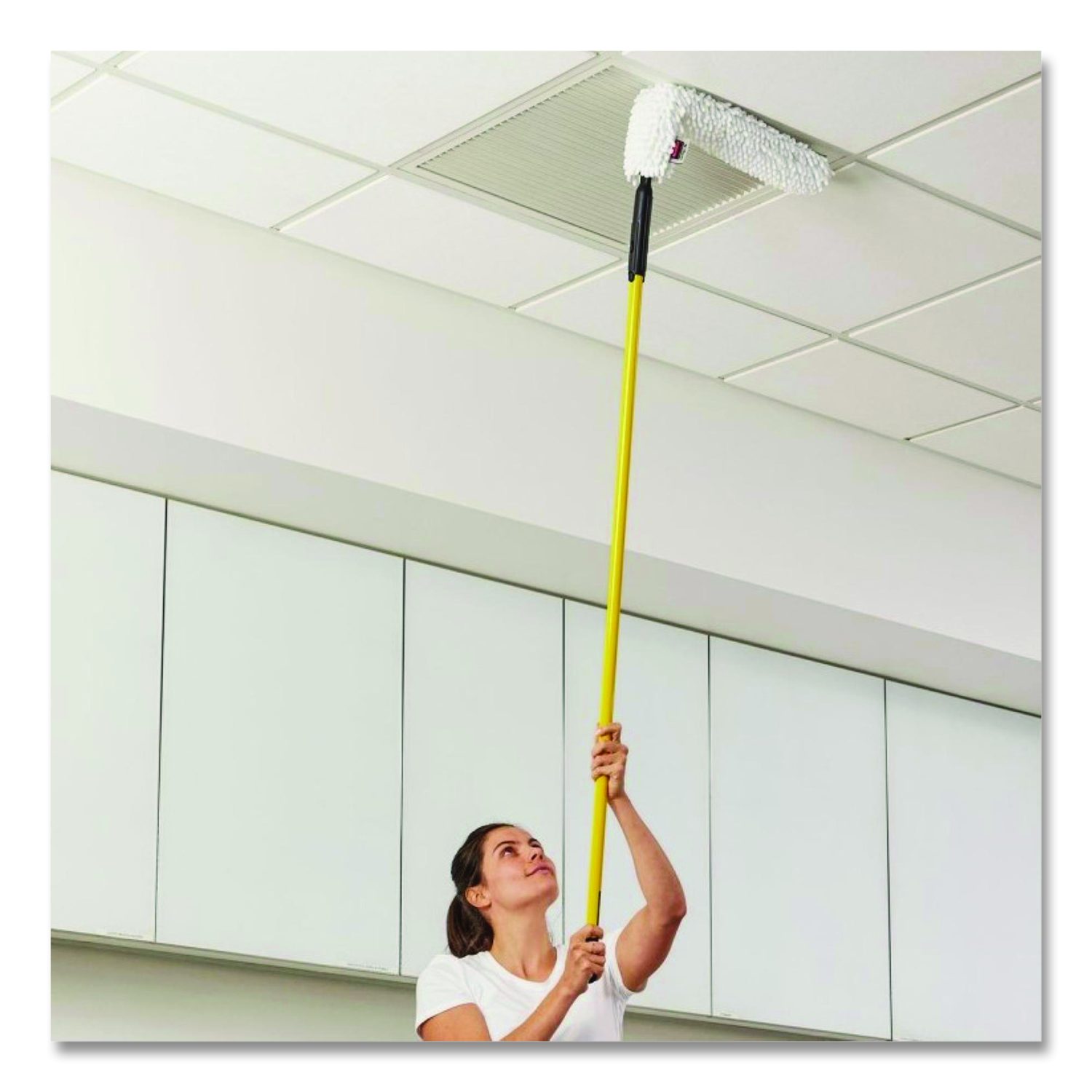 Rubbermaid® HYGEN™ Multipurpose Flexible Duster Refill | Q4 Industries