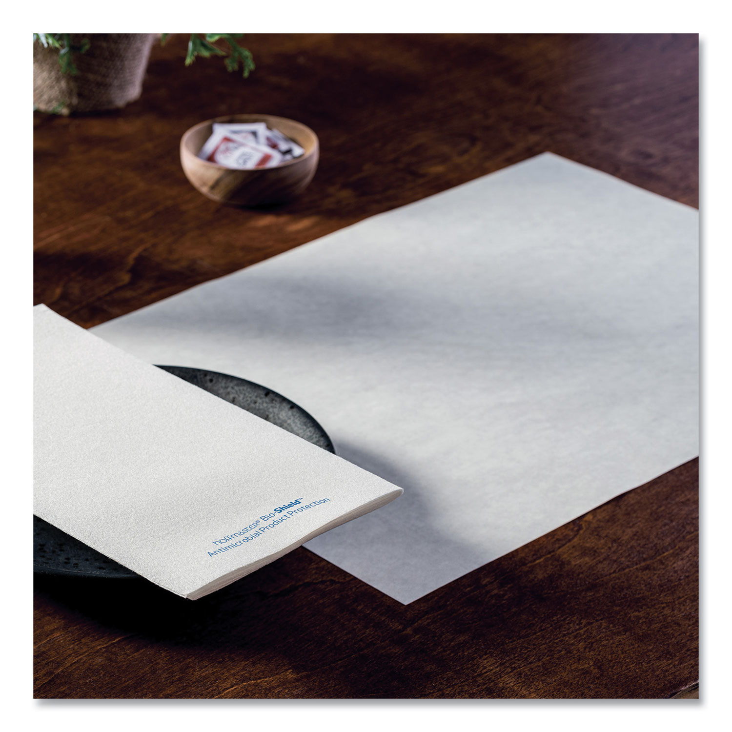 Hoffmaster® Solid Color Embossed Straight Edge Placemats, 10 x 14, White, 1,000/Carton