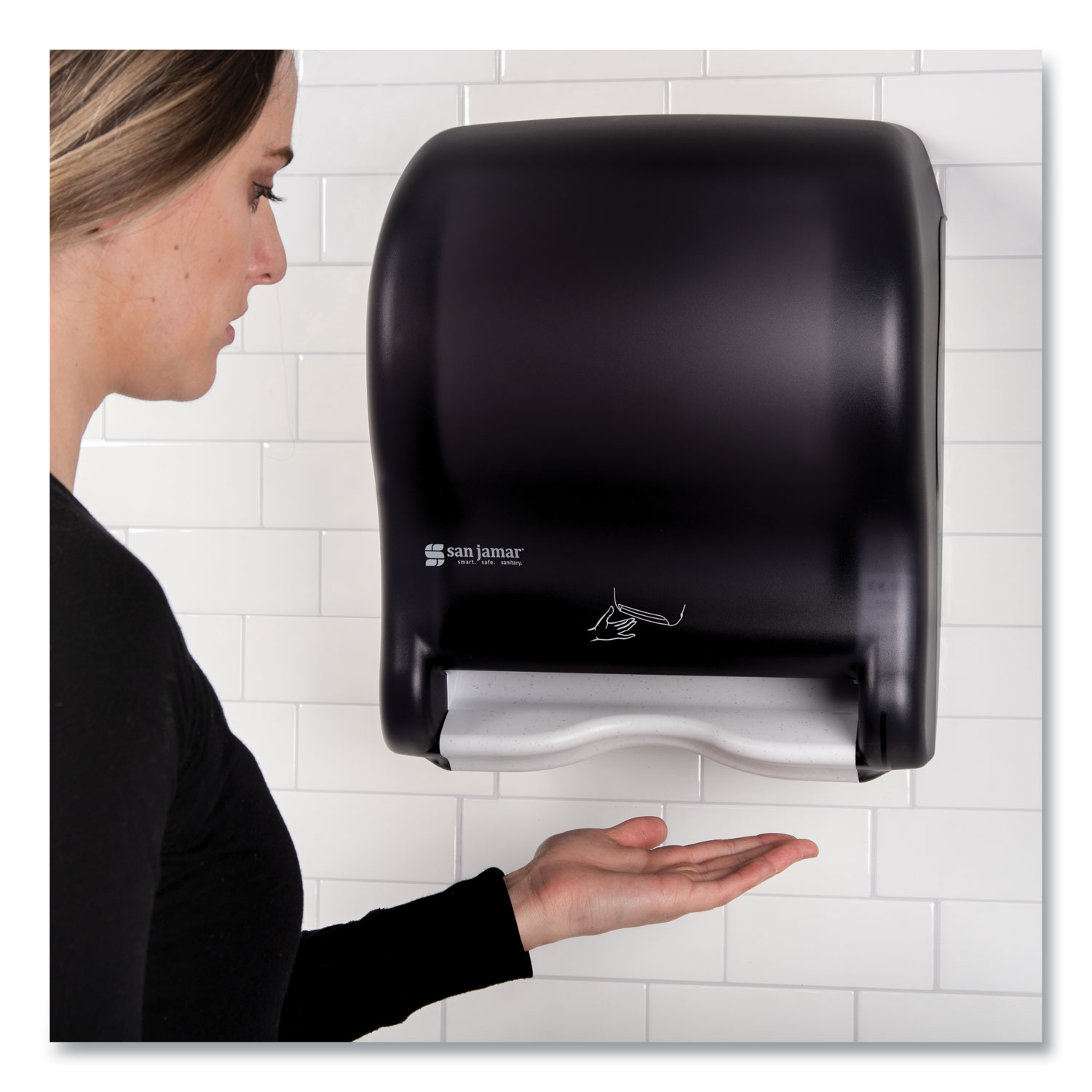 San Jamar Smart Essence Electronic Roll Towel Dispenser, 14.4hx11.8wx9.1d,  Black, Plastic