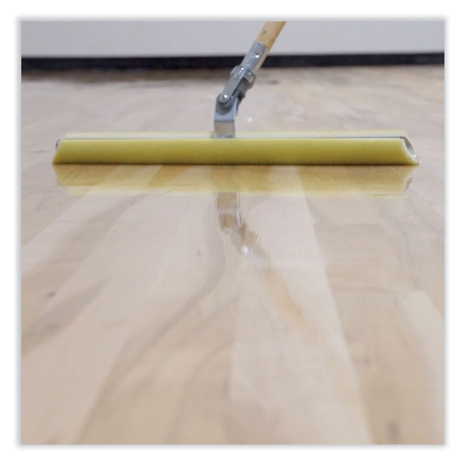 Emulsion PRO+ Floor Finish and Sealer