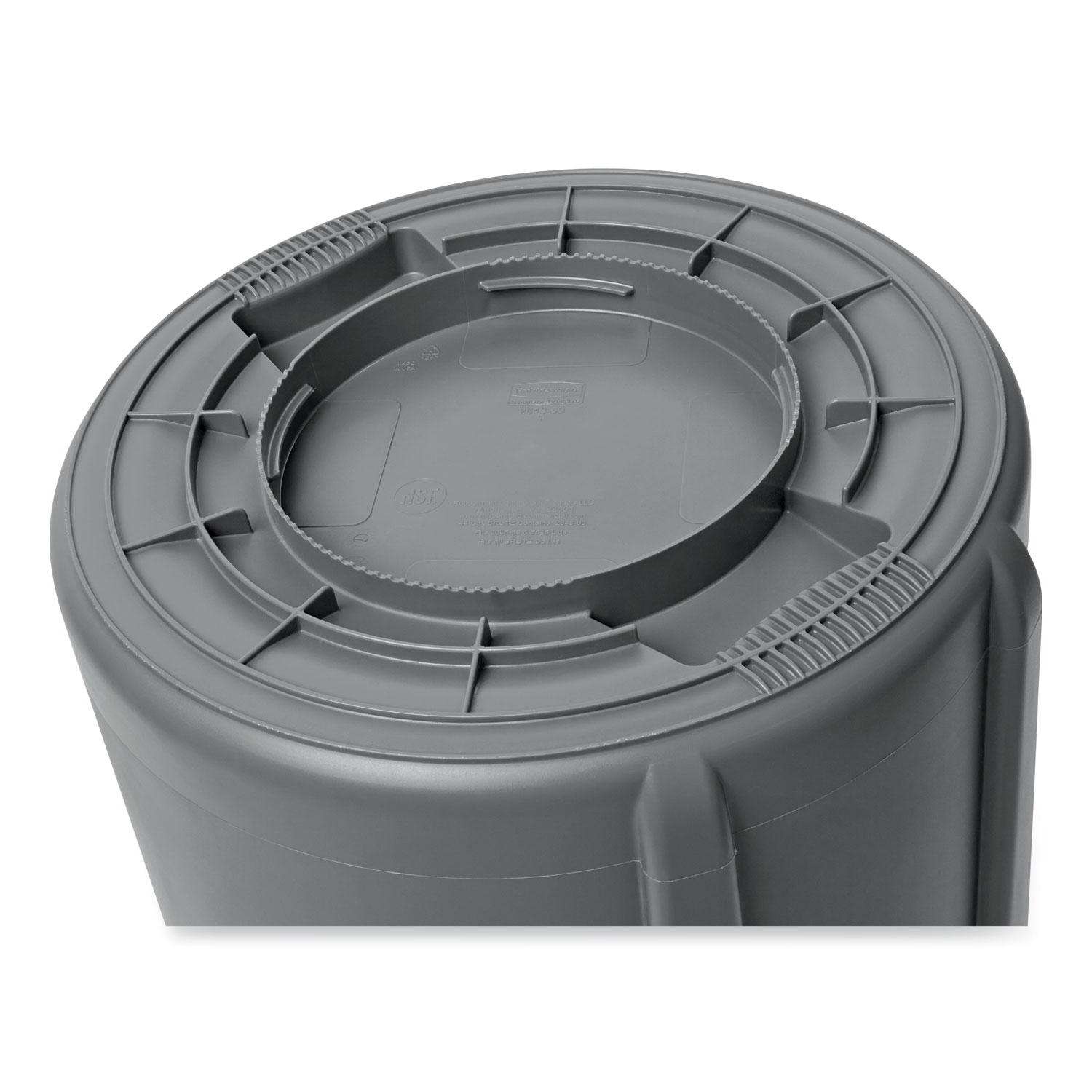 Rubbermaid FG265500GRAY BRUTE 55 Gallon Gray Round Trash Can