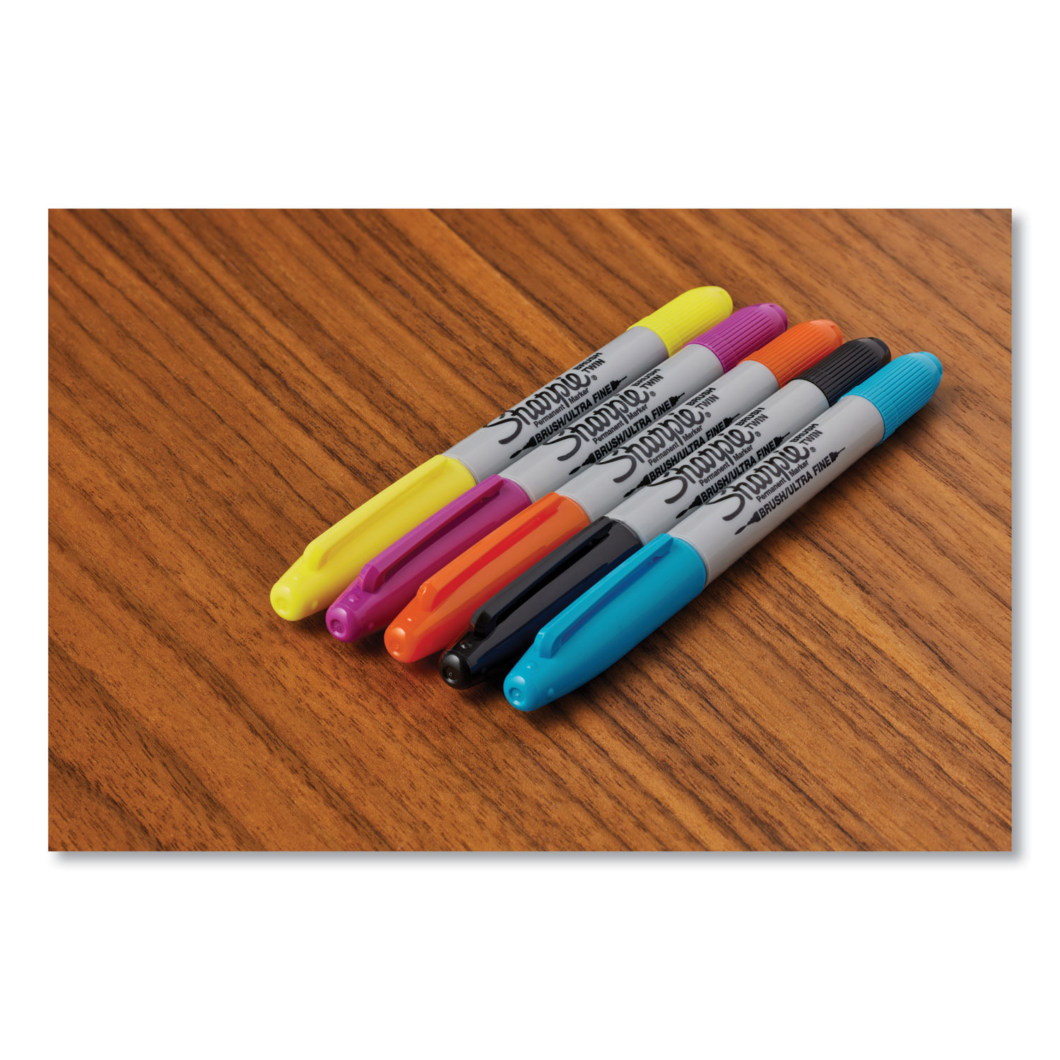 Brush Tip Permanent Marker, Twin Tip, Ultra-Fine Needle/Broad Brush Tips,  Assorted Colors, 12/Pack - BOSS Office and Computer Products