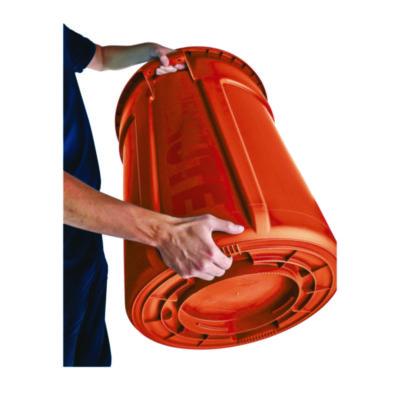 Brute Round Container, 32 gal, Resin, Orange