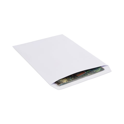 Image of Universal® Catalog Envelope, 24 Lb Bond Weight Paper, #13 1/2, Square Flap, Gummed Closure, 10 X 13, White, 250/Box