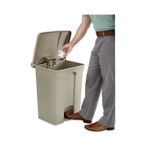 Image of Safco® Large Capacity Plastic Step-On Receptacle, 17 Gal, Plastic, Tan