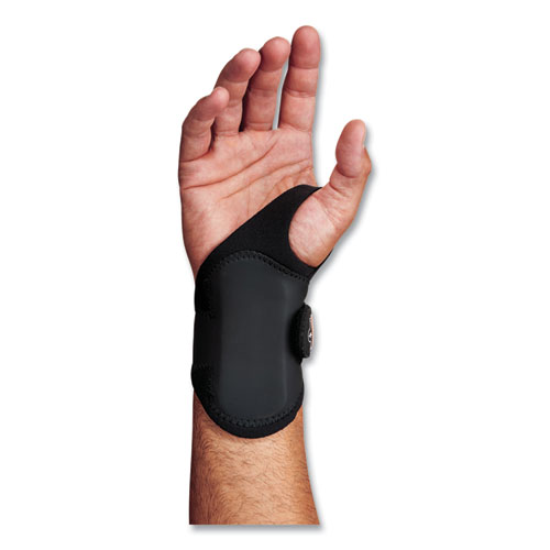 Image of Ergodyne® Proflex 4020 Lightweight Wrist Support, Medium, Fits Right Hand, Black, Ships In 1-3 Business Days