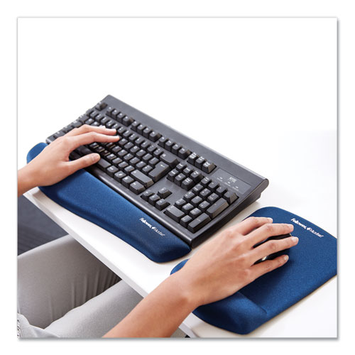 Picture of PlushTouch Mouse Pad with Wrist Rest, 7.25 x 9.37, Blue